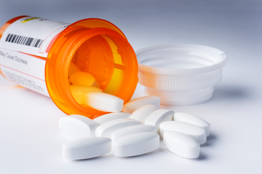 Pill_bottle_and_pills