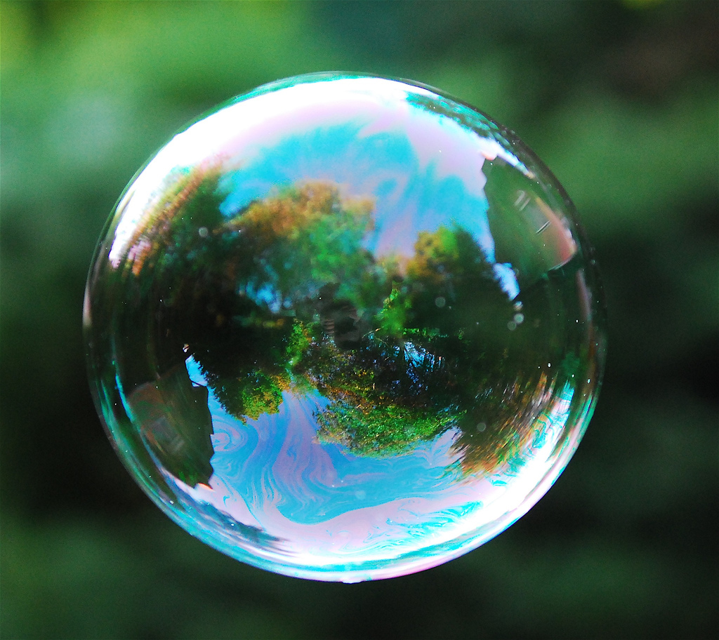 835132-bubble