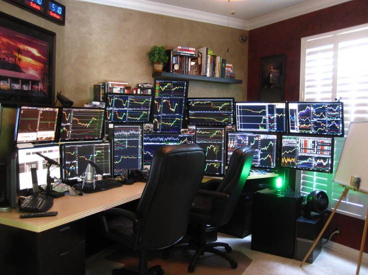 amazing-home-trading-desk-for-foreign-exchange-multi-screens