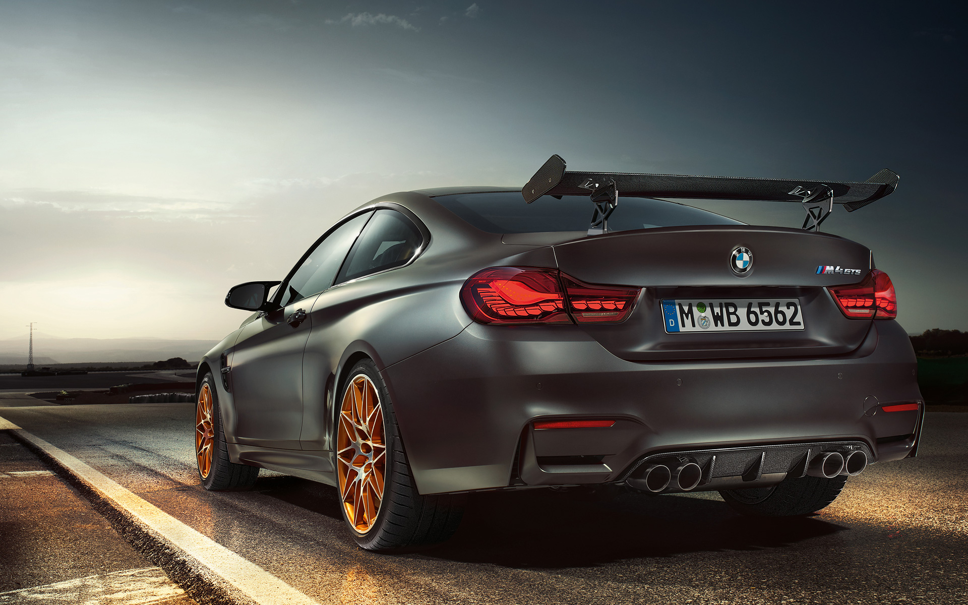 m4-gts-1920×1200-04