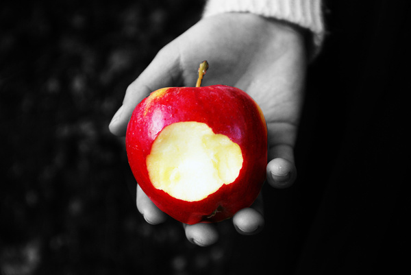 Poison-Apple-Molly-Mae