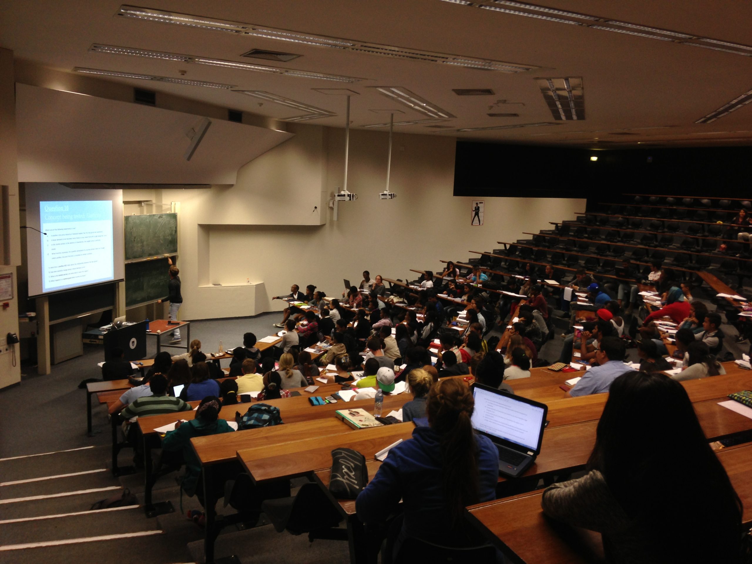 UCT_Leslie_Social_Science_lecture_theatre_class