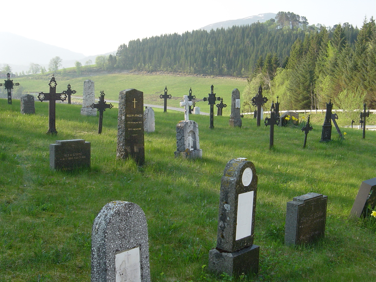 Graveyard-Gjemnes-in-Norway