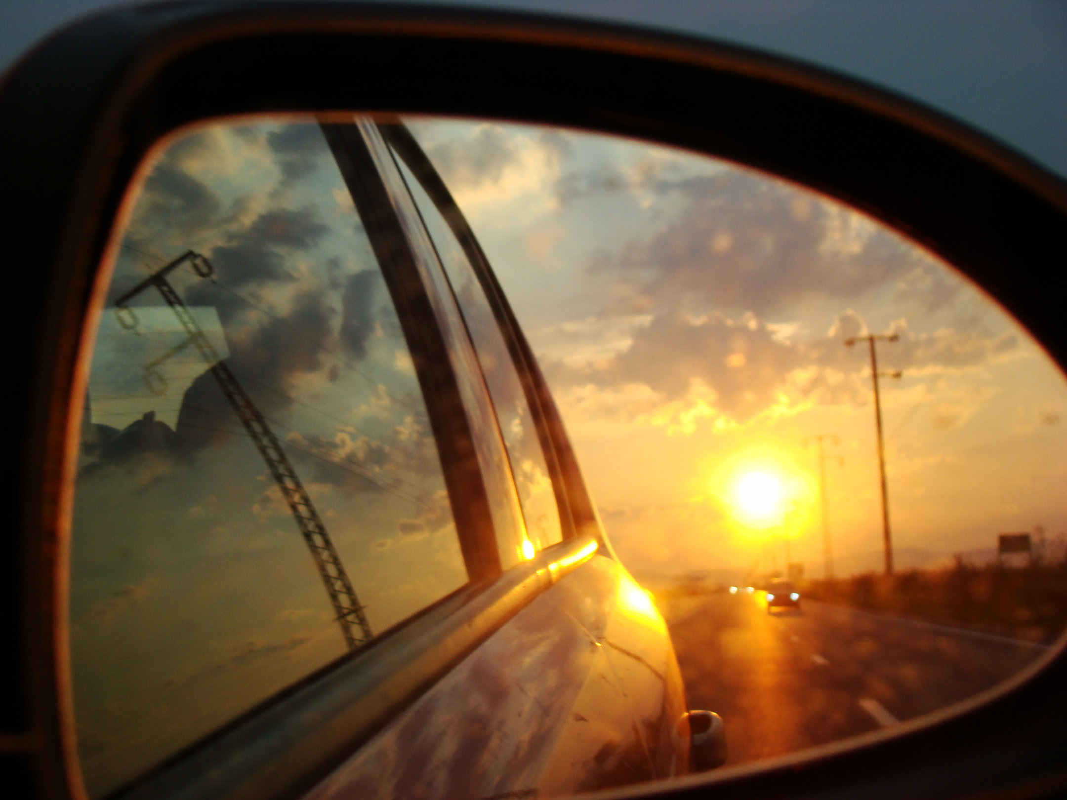 rear_view_mirror_by_samavi