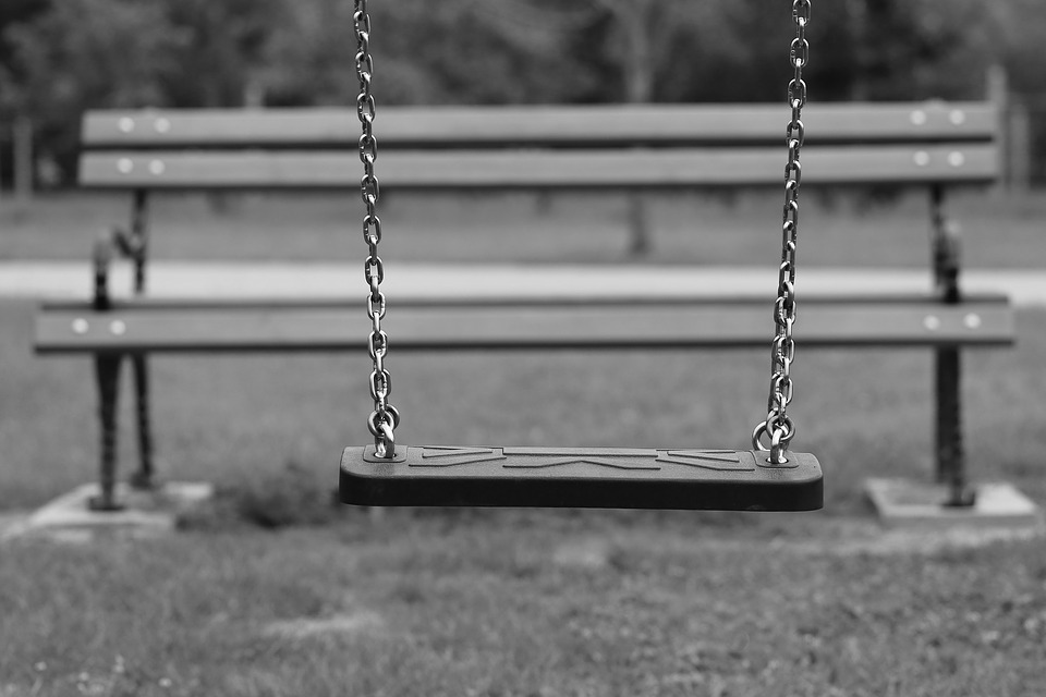 empty-swing-3647266_960_720