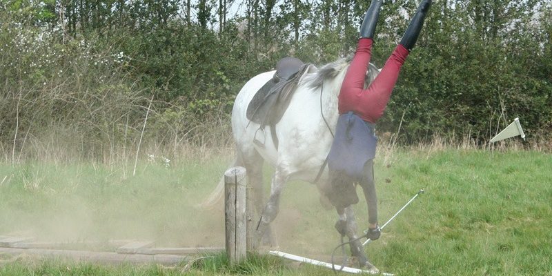 Man_falling_of_horse