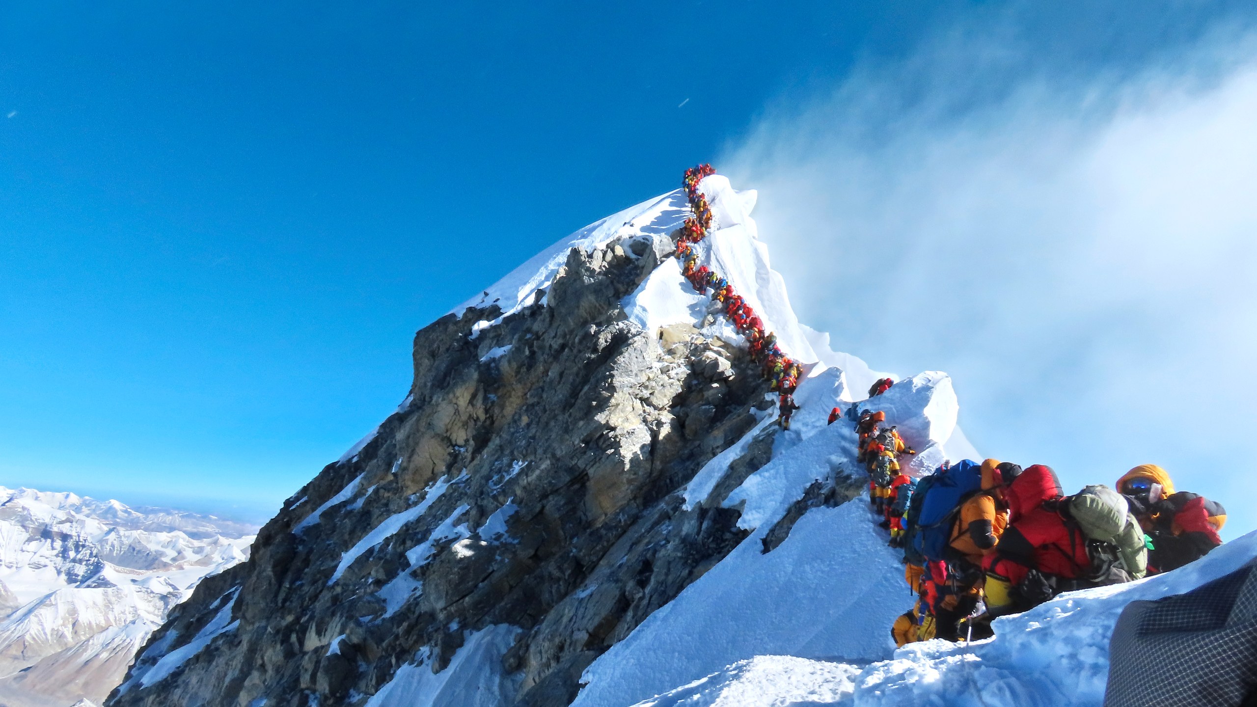 mount-everest-gq-men-of-the-year-2019-lede