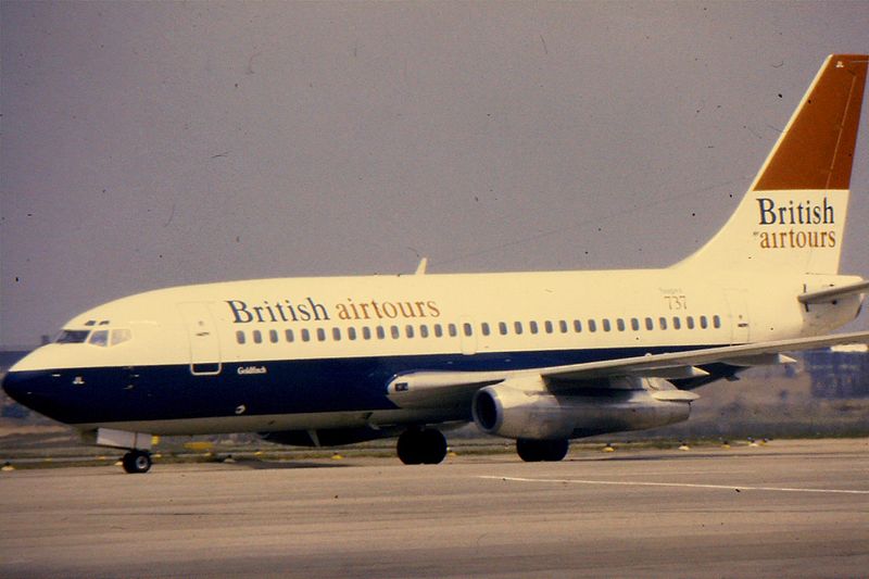 KT_B737-200_G-BGJL_at_BHX_(15938787788)