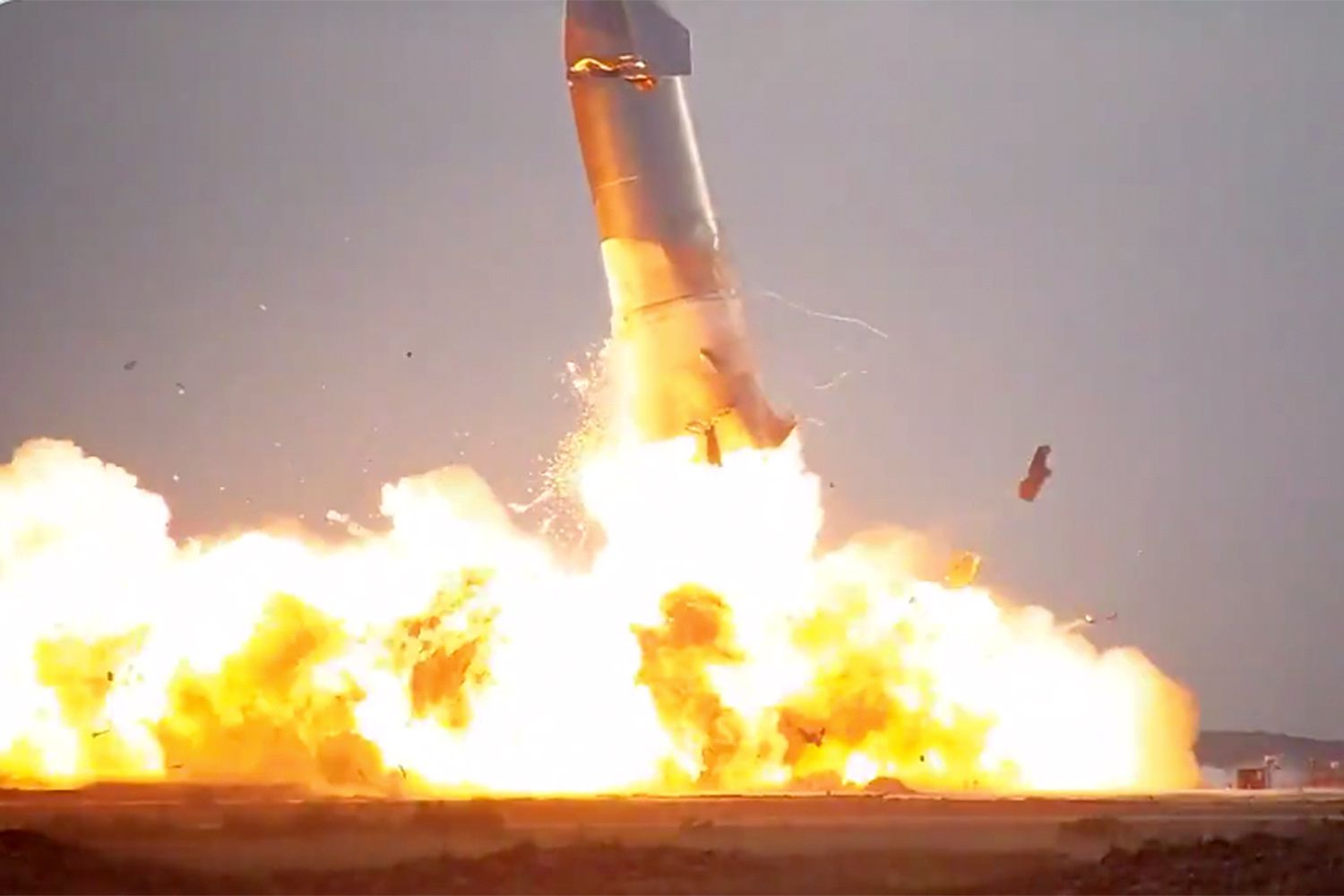 space-x-1-2c75a90d1b704576b214beb919a1b149