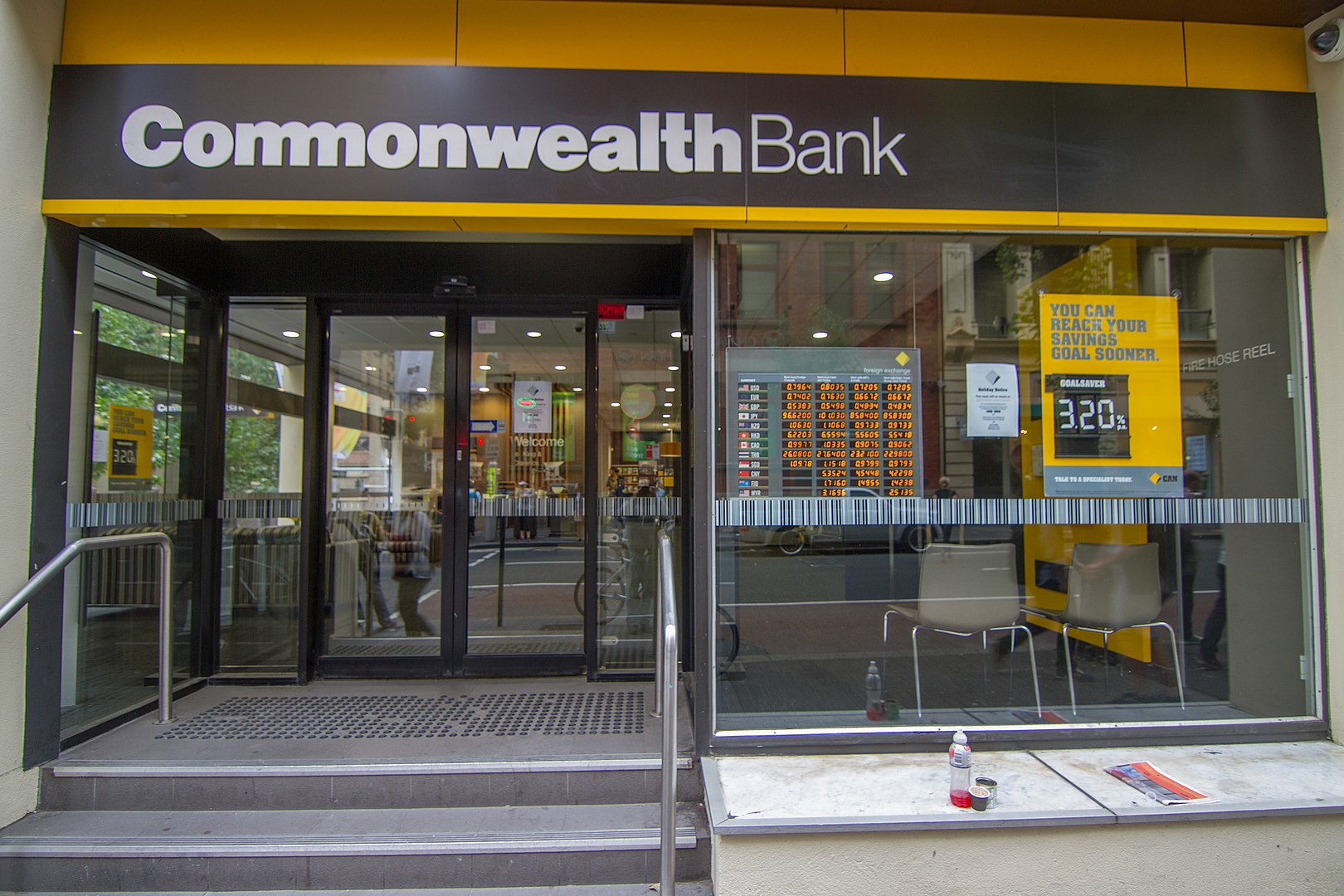 1620px-Commonwealth_Bank_branch_office